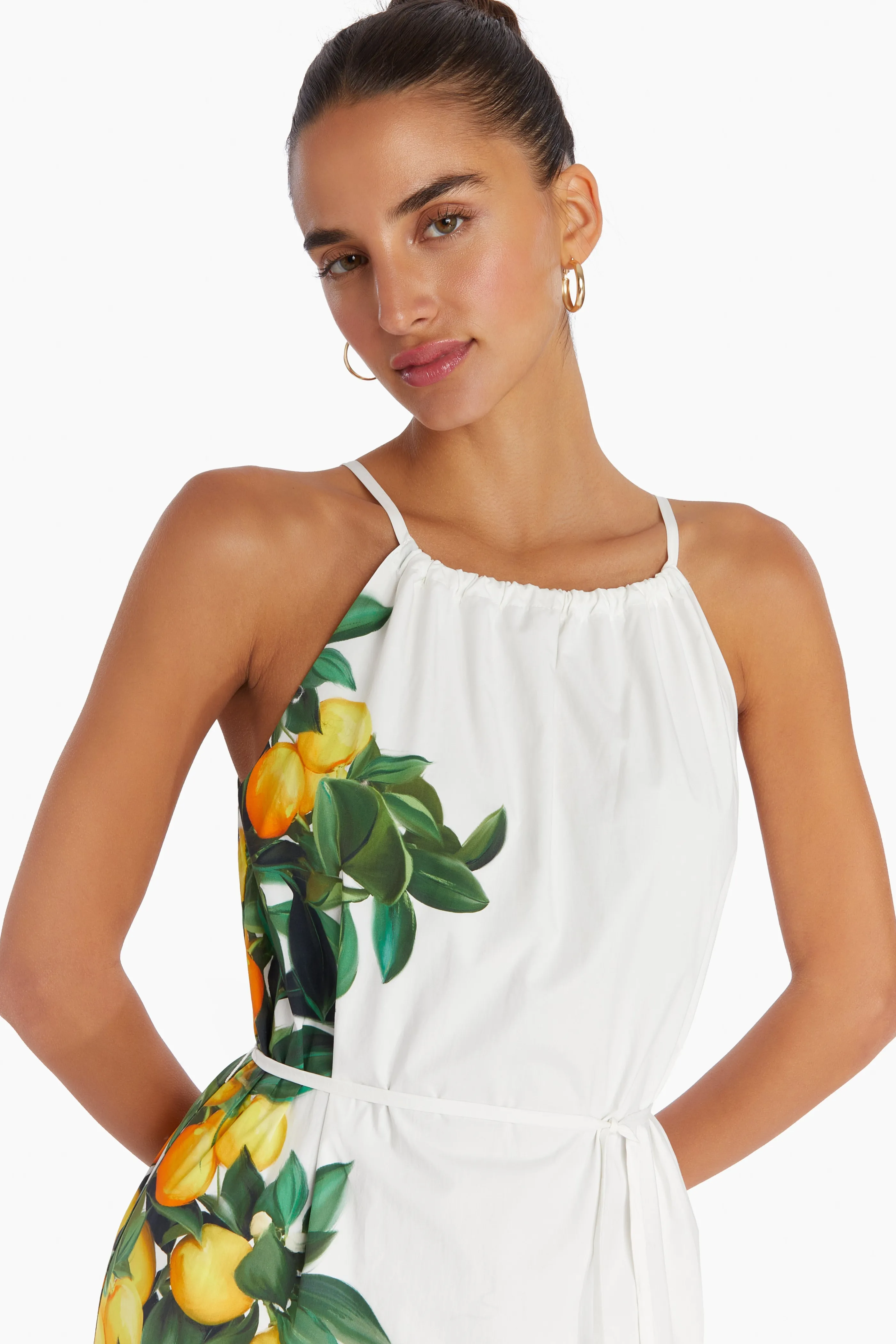 Abito Elegante Amanda Uprichard Alicanta - Vestito Lungo Primavera Estate in Chiffon Fluido 

Abito Serale Amanda Uprichard Alicanta Maxi - Vestito Longuette con Scollo a V e Motivo Floreale 

Amanda Uprichard Vestito Midi Sera - Alicanta in Tessuto Leggero con Ricami Artigianali 

Abito Estivo Amanda Uprichard Alicanta - Vestito Longuette Casual Chic in Puro Chiffon