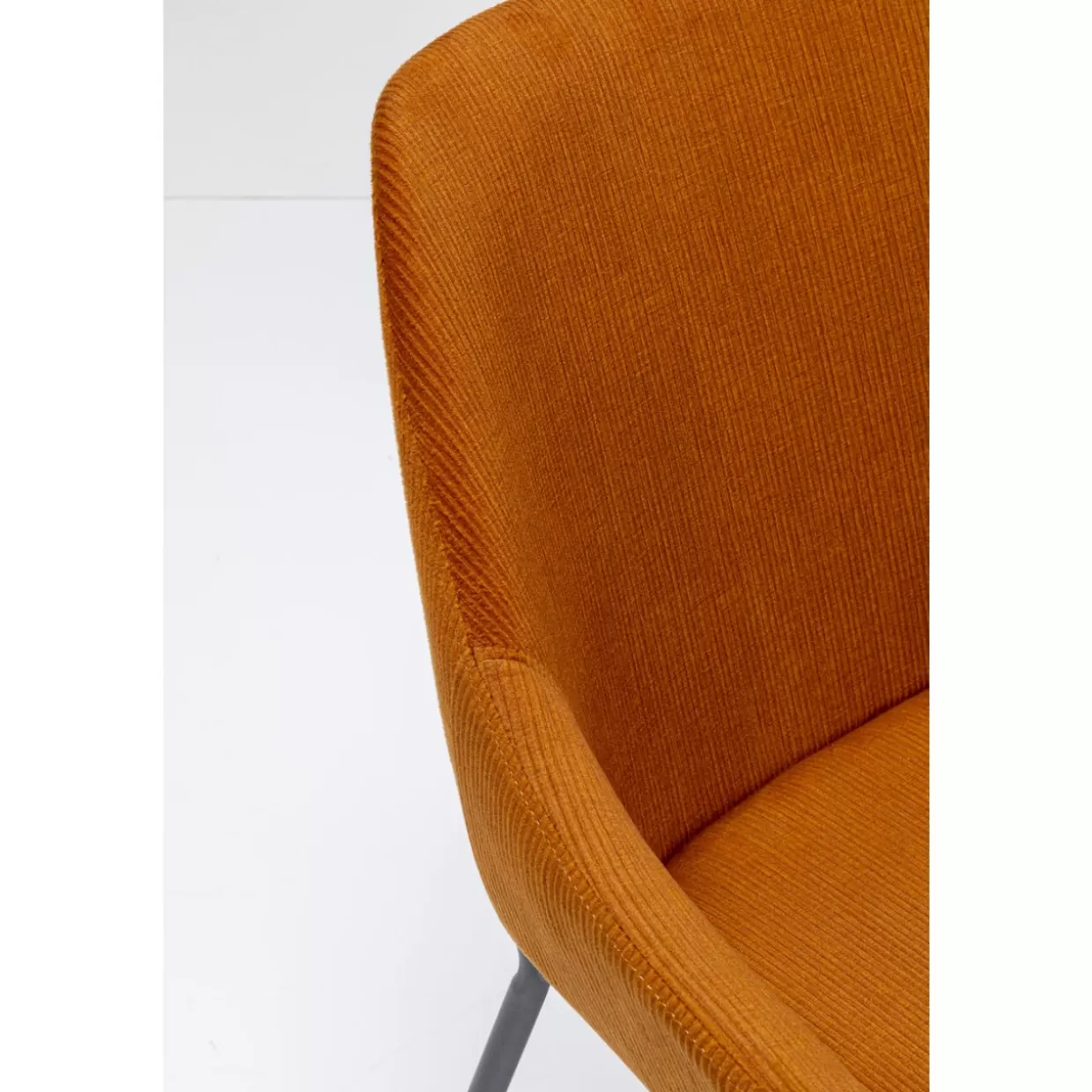 Poltrona Avignon con braccioli - Design contemporaneo in arancione vivace by KARE 

Sedie moderne con dettagli ergonomici | Poltrona Avignon arancione - Design accattivante KARE 

Poltrona con braccioli stile Avignon - Rivestimento arancione intenso e design unico firmato KARE