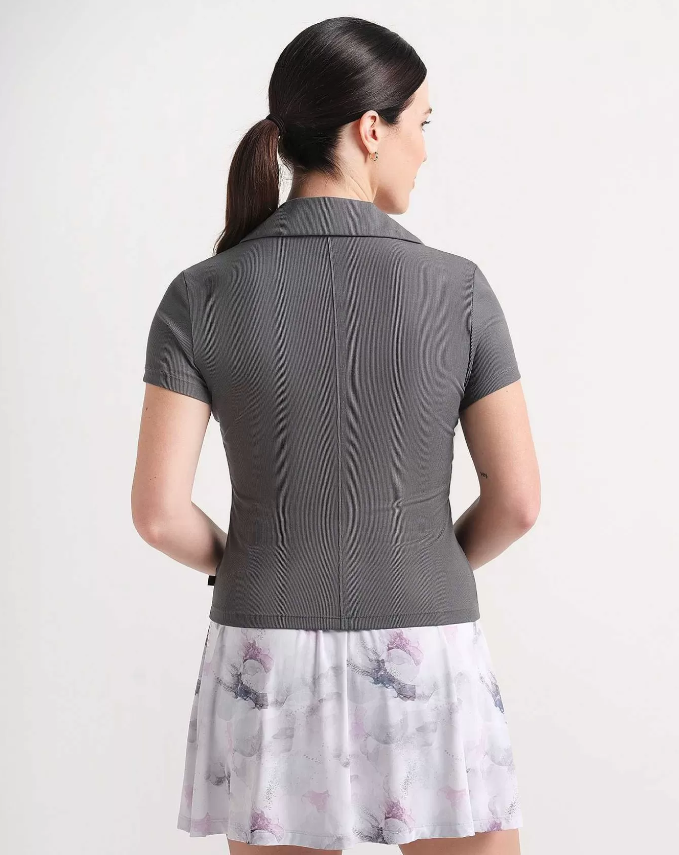 Maglia Polo Elegante con Coste Verticali - Stile Urbano Ispirato a Barcellona (Edizione Limitata)