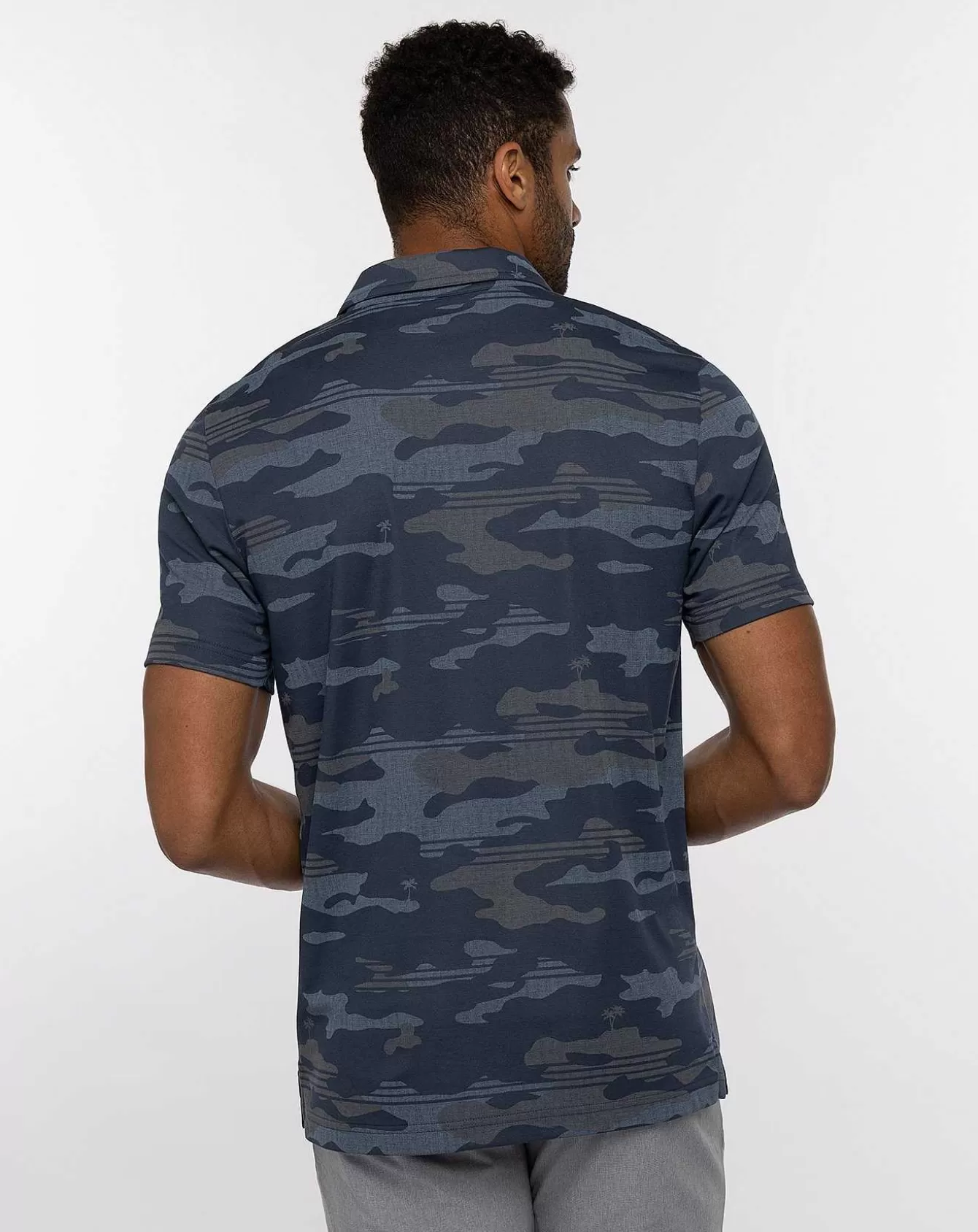 Lounge Sportivo Spiaggia: Maglie Polo Eleganti con Design Discreto per Stile Casual Estivo