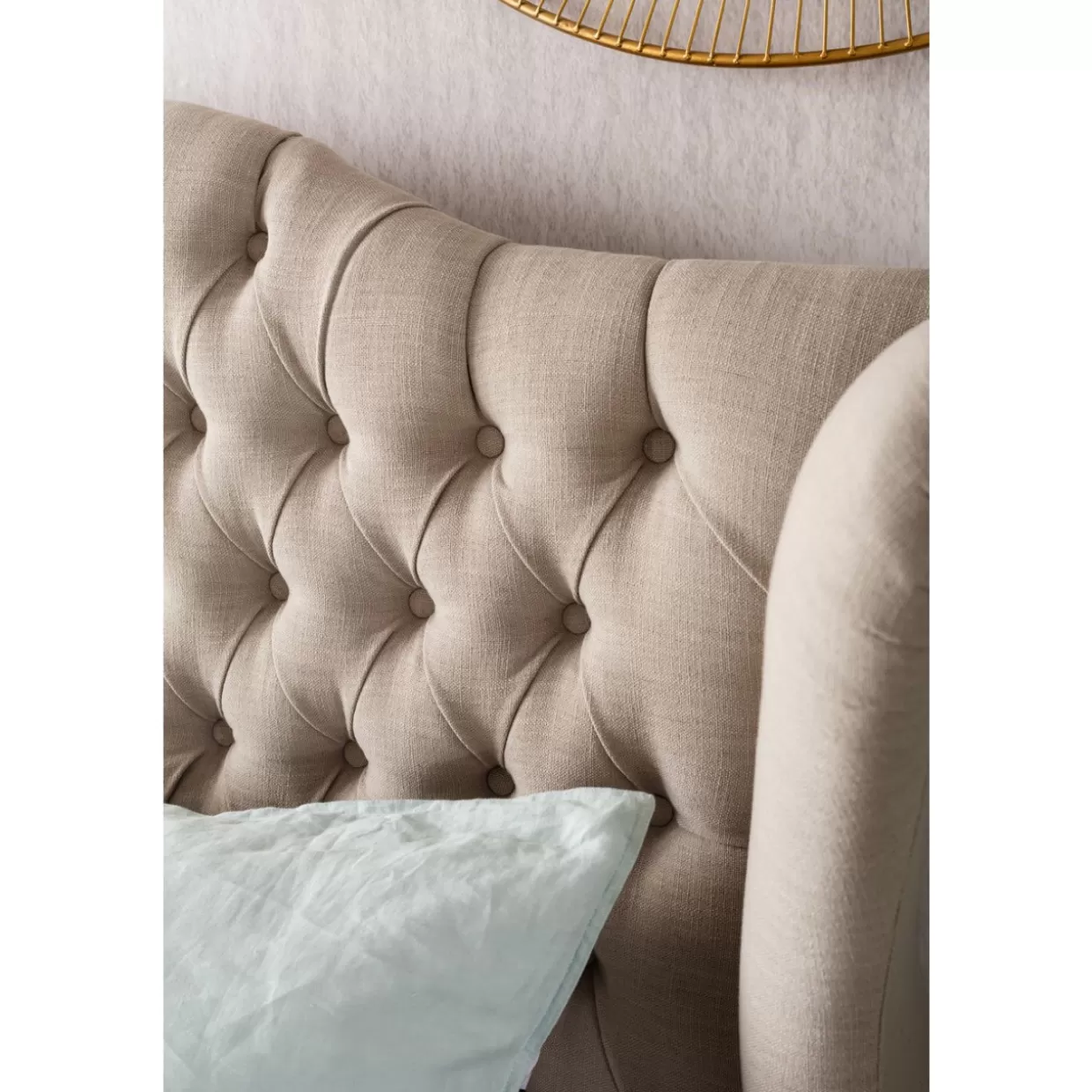 Letto KARE Design City Spirit - Rivestimento in Lino Naturale 160x200 cm, Comfort Urbano e Design Essenziale