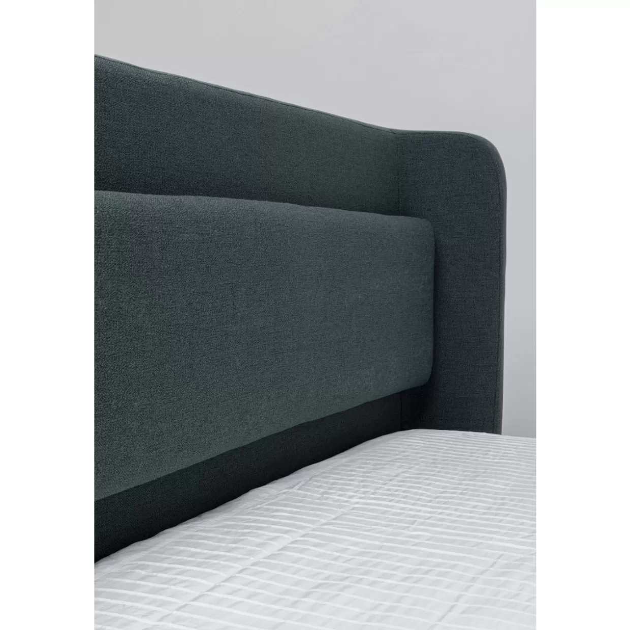 Letto Tivoli Verde di KARE Design - Moderno e Spazioso 160x200 cm 

Naturale evoluzione del modello classico con finiture ecosostenibili