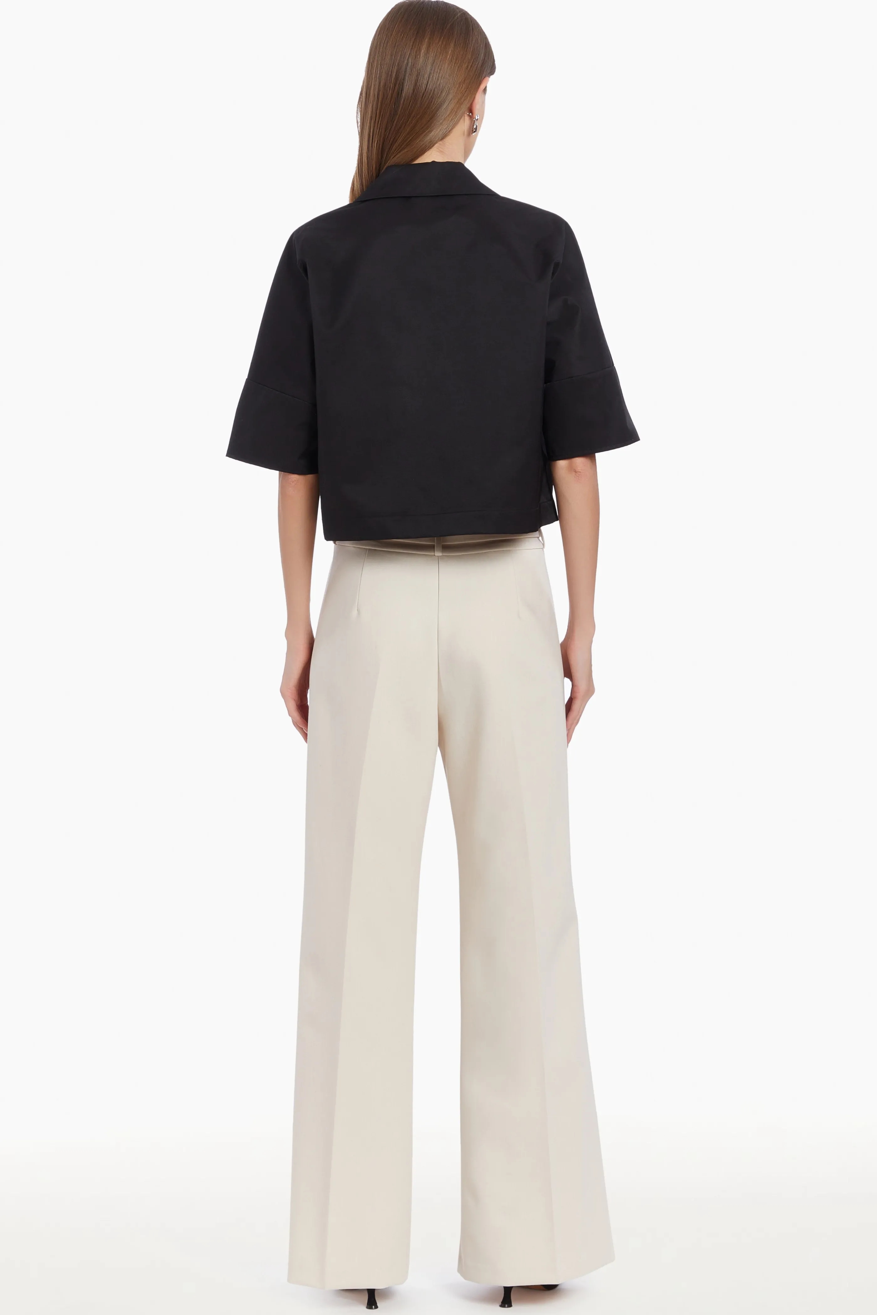 Amanda Uprichard Maglietta Bryce - Elegante Top Femminile con Stile Moderno e Fascino Senza Tempo