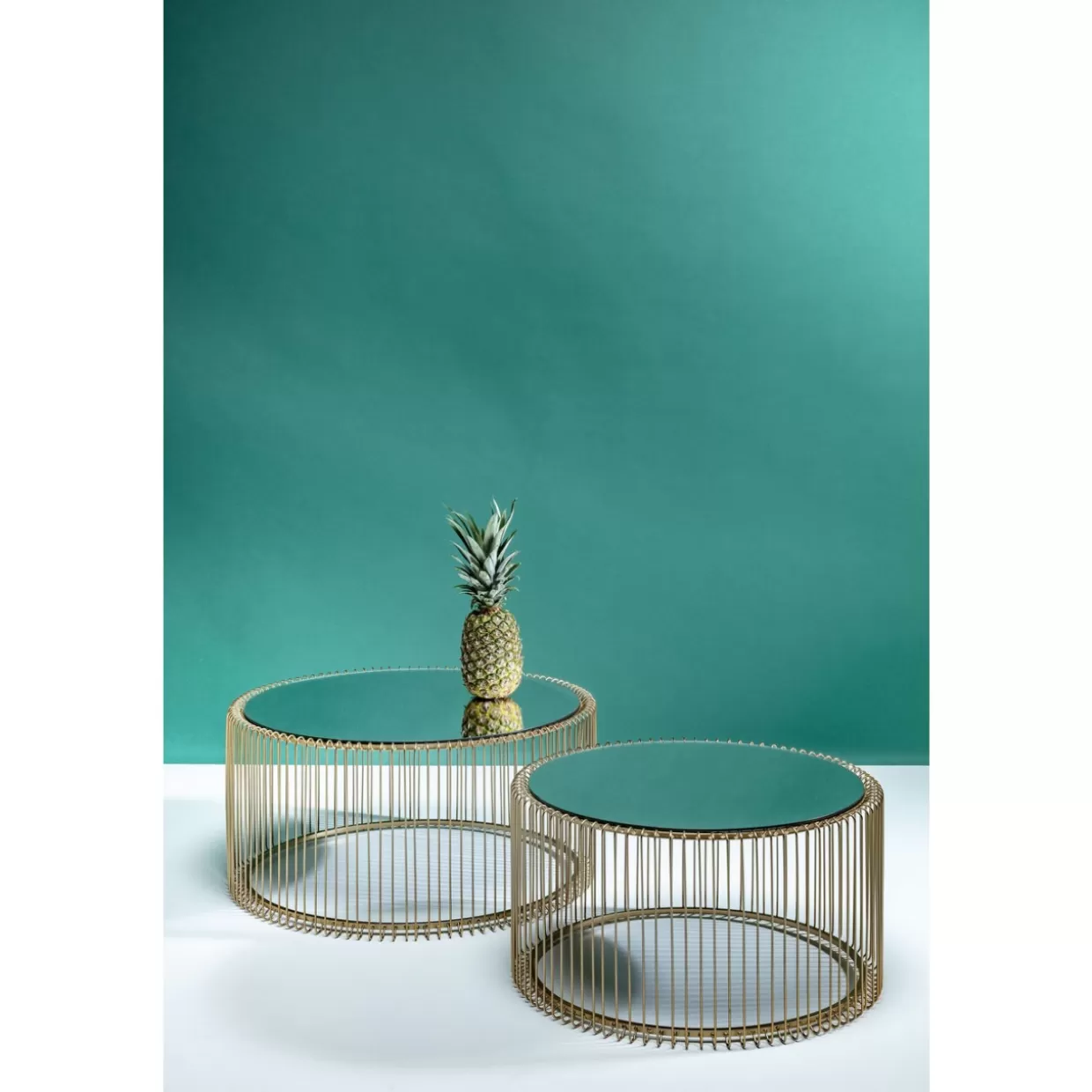 Set Esclusivo di 2 Tavolini Moderni KARE con Intreccio Metallico Ottonato - Design Elegante per Salotto