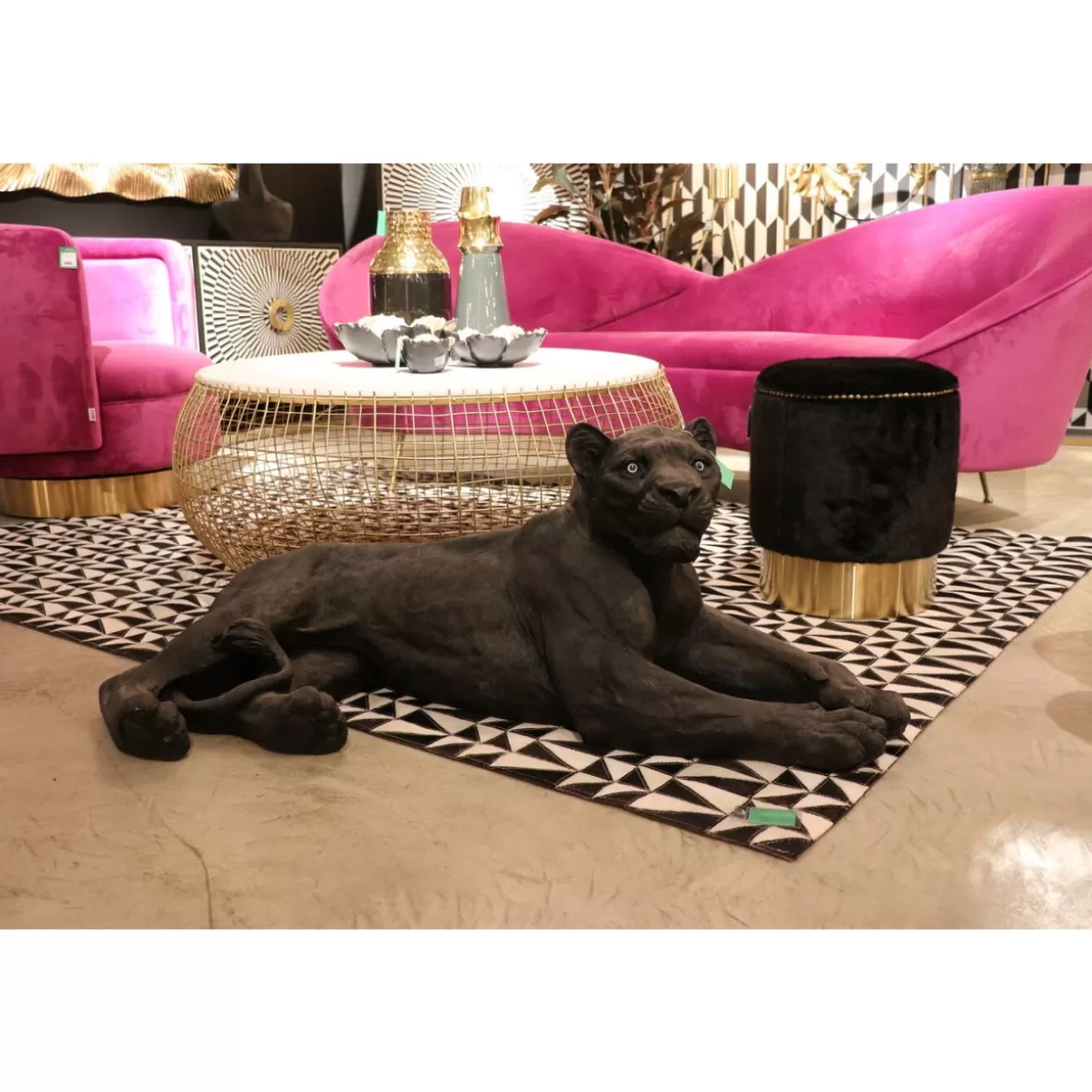 Leone Nero Decorativo per Interni - Statua Moderna in Resina KARE Design