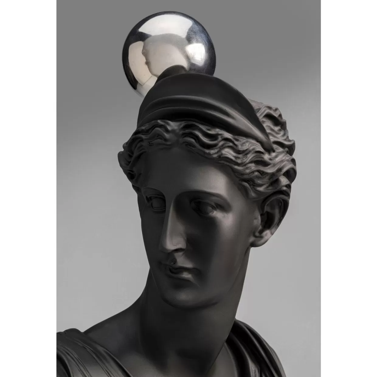 KARE Design Scultura Decorativa Donna Impegnata - Statua Moderna per Arredamento Casa, Altezza 51 cm - Idea Regalo Elegante per Appassionati di Interior Design