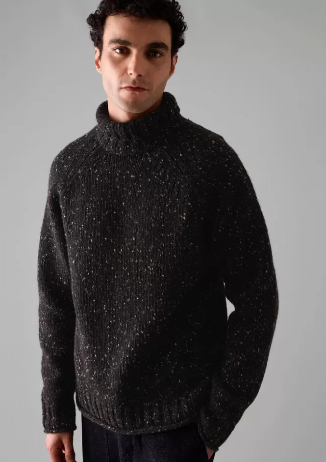 Maglione Premium in Tessuto Donegal con Collo Alto Avvolgente - Maglieria Artigianale per Inverno 2024