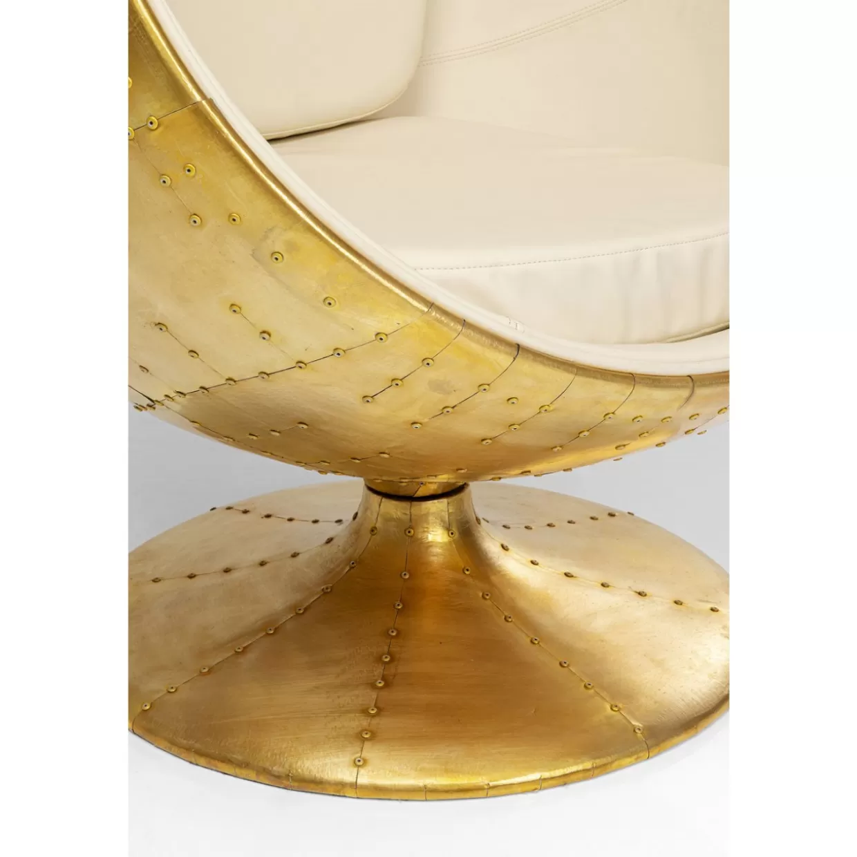 Poltrona Girevole 'Occhio Globale' in Ottone Lucido - Design Esclusivo KARE