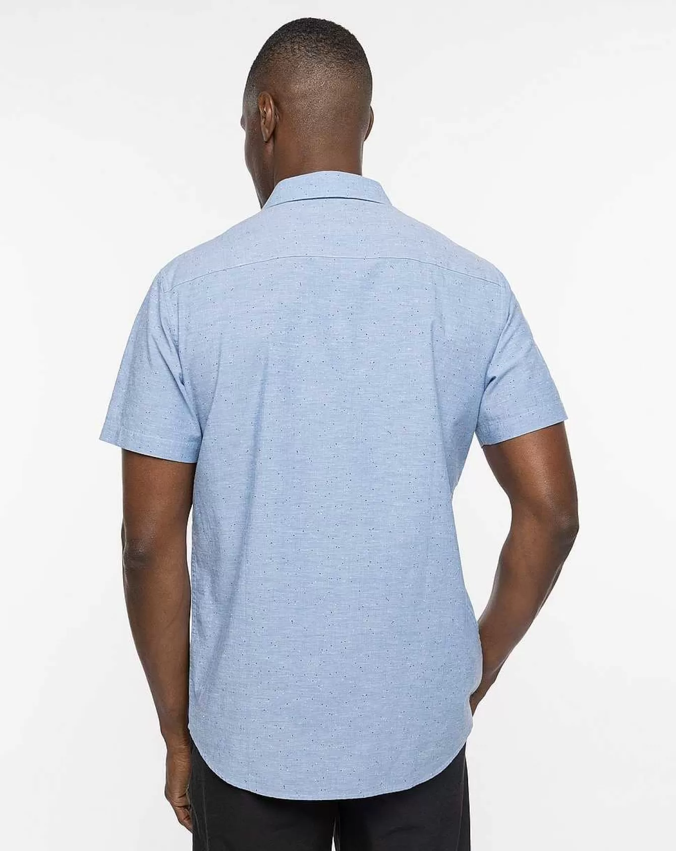 Camicia Elegante Aquila Fiera con Bottoni Frontali - Stile Unico per il Tuo Guardaroba