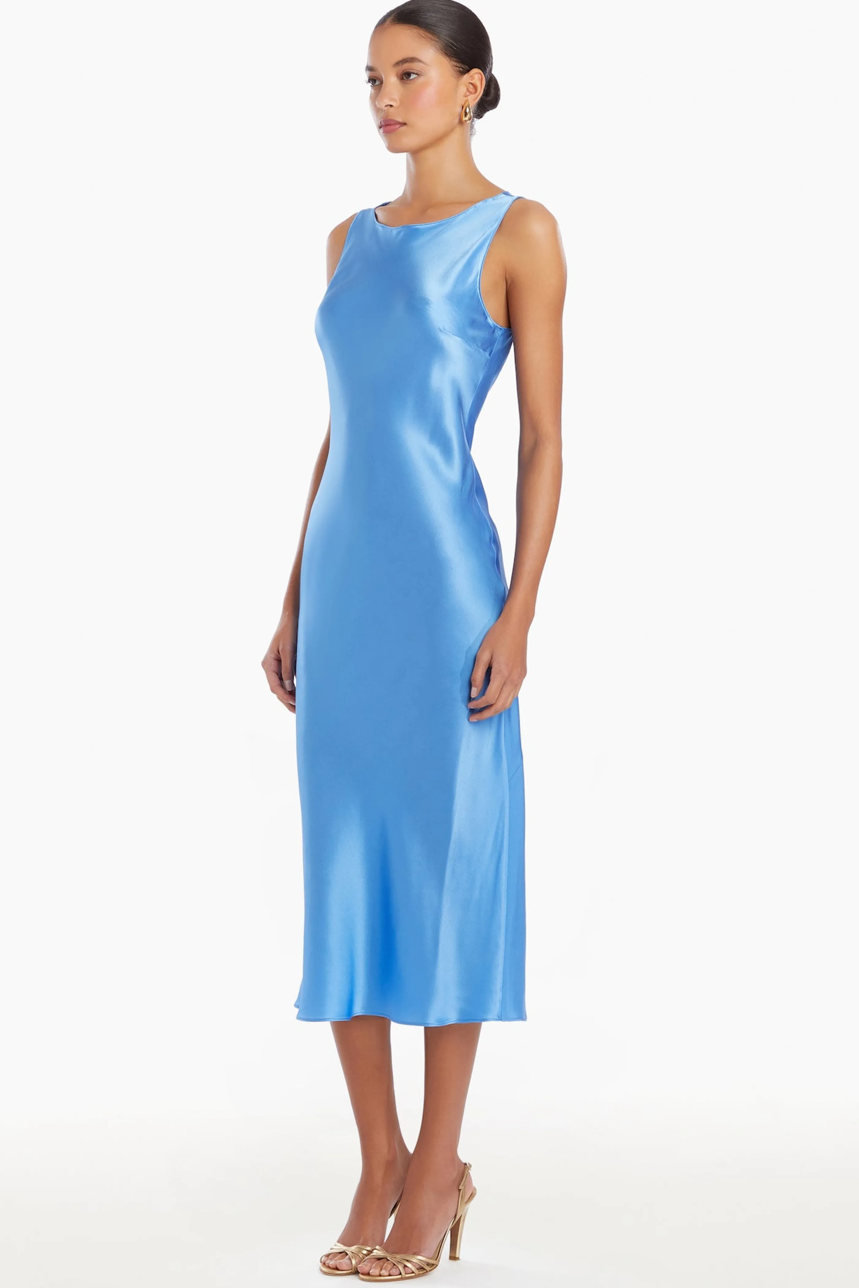 Elegante Abito da Sera in Seta Elaine di Amanda Uprichard - Vestito Première con Scollo a V e Linea A, Confezionato a Mano per Eventi Speciali Primavera/Estate 2024