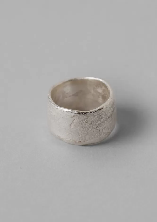 Anello artistico in rocce naturali Emily Nixon - Gioiello scultoreo femminile edizione limitata
