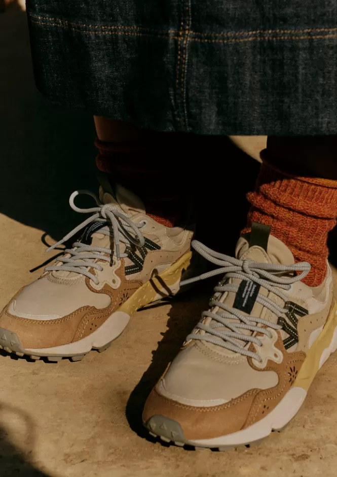 Scarpe Sportive Yamano Kaiso Donna - Design Floreale Montano con Tomaia Traspirante, Ideali per Escursionismo e Tempo Libero (Disponibili in Versione Sneakers e Ballerine)