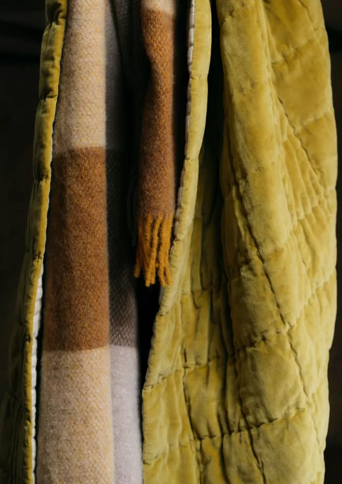 Coperta in Velluto Biologico Realizzata a Mano - Morbidezza Naturale per il Tuo Riposo | Tessili per la Casa - Coperte e Plaid con Cuciture Artigianali e Prezzo Accessibile