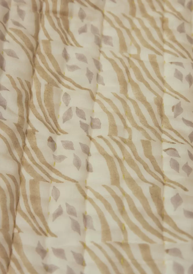 Coperta Artigianale in Cotone con Stampa Tradizionale 'Raccolto Pregiato' - Trapunta Confortevile e Plaid Eleganti per la Casa