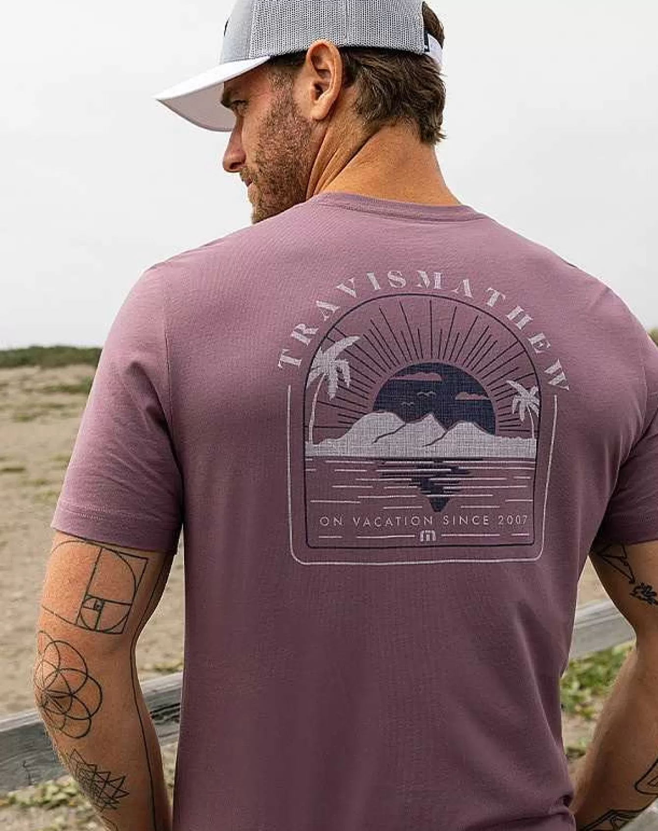 Offerta Imperdibile: Maglietta Essential con Stampa 'Hit The Lip' - Stile Streetwear per Look Autentici