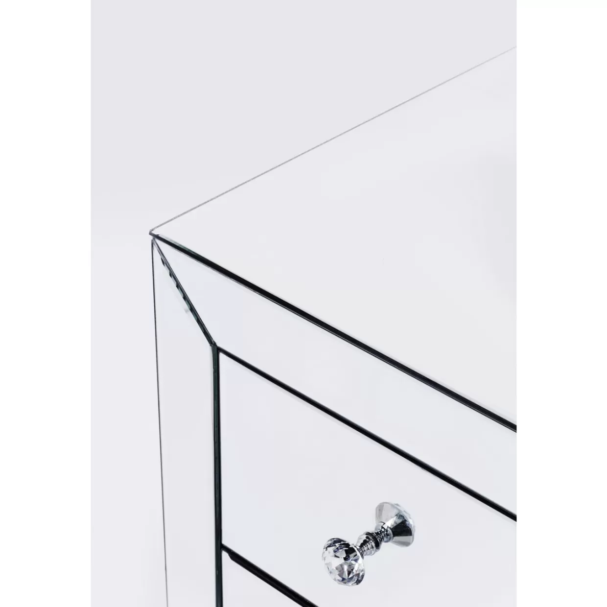 KARE Design Comò Moderno con 6 Cassetti e Due Ante - Credenza Elegante per Soggiorno o Ingresso

（：Comò Funzionale KARE Design a Doppia Anta con 6 Cassetti - Soluzione di Arredamento con Design Raffinato）