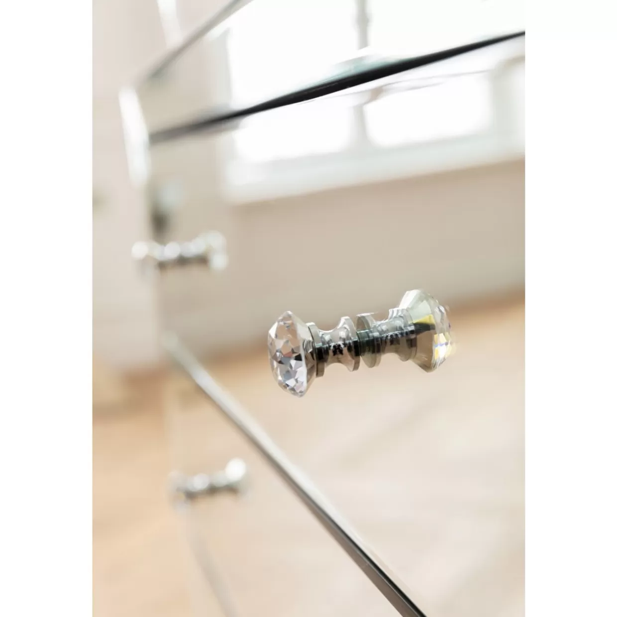 Comò e Credenze Firmati KARE Design - Modello Elegante con 3 Cassetti | Collezione Lusso Arredamento d'Autore