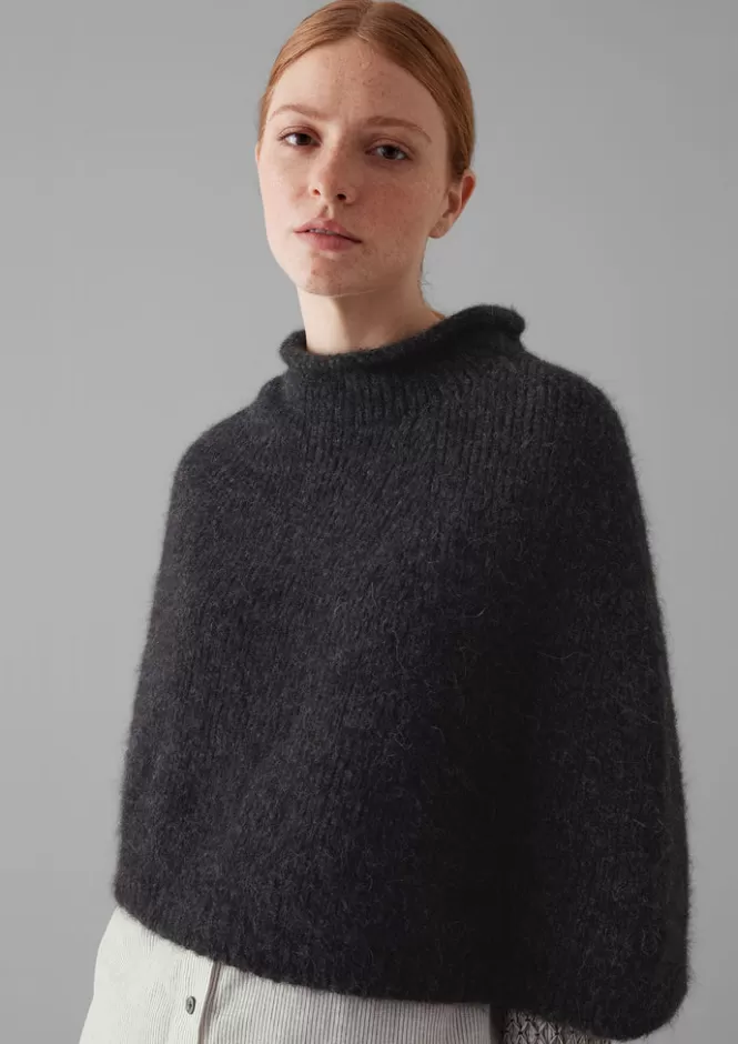 Sciarpa Poncho Bohémien in Filato di Alpaca - Accessori Invernali Donna con Cappello Coordinato e Guanti Morbidi | Maglieria Artigianale