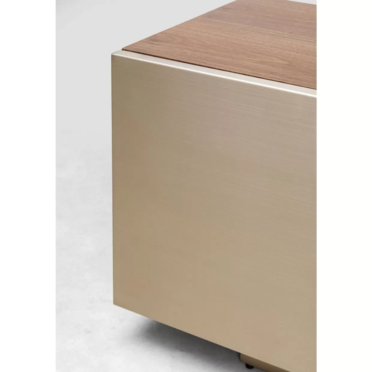 Comò e Credenze Moderne KARE Design | Lowboard Bravo in Legno 200x42 cm per Soggiorno