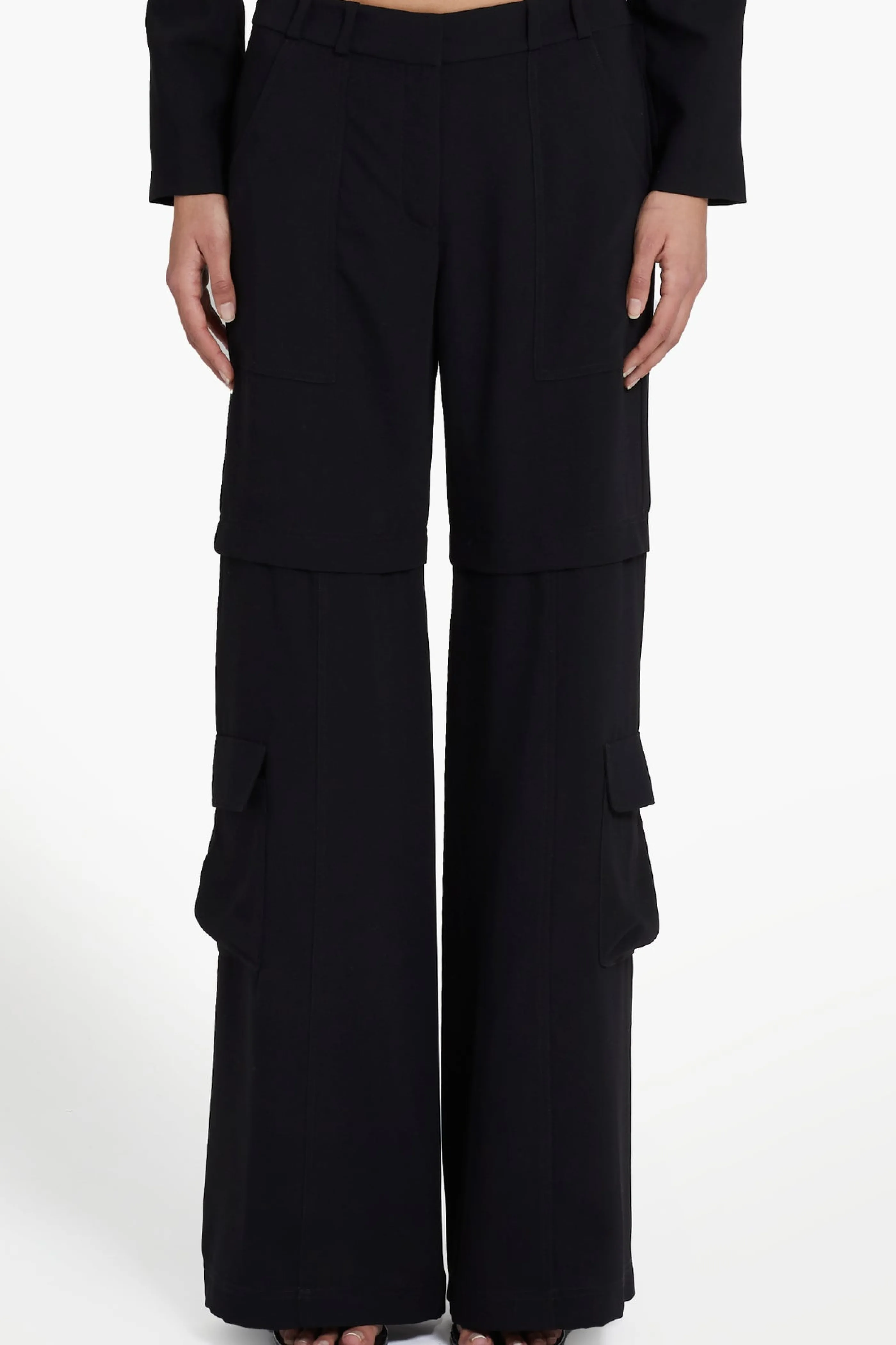 Pantalone Elegante Lucas di Amanda Uprichard - Capri Chic per Moda Primavera 2024