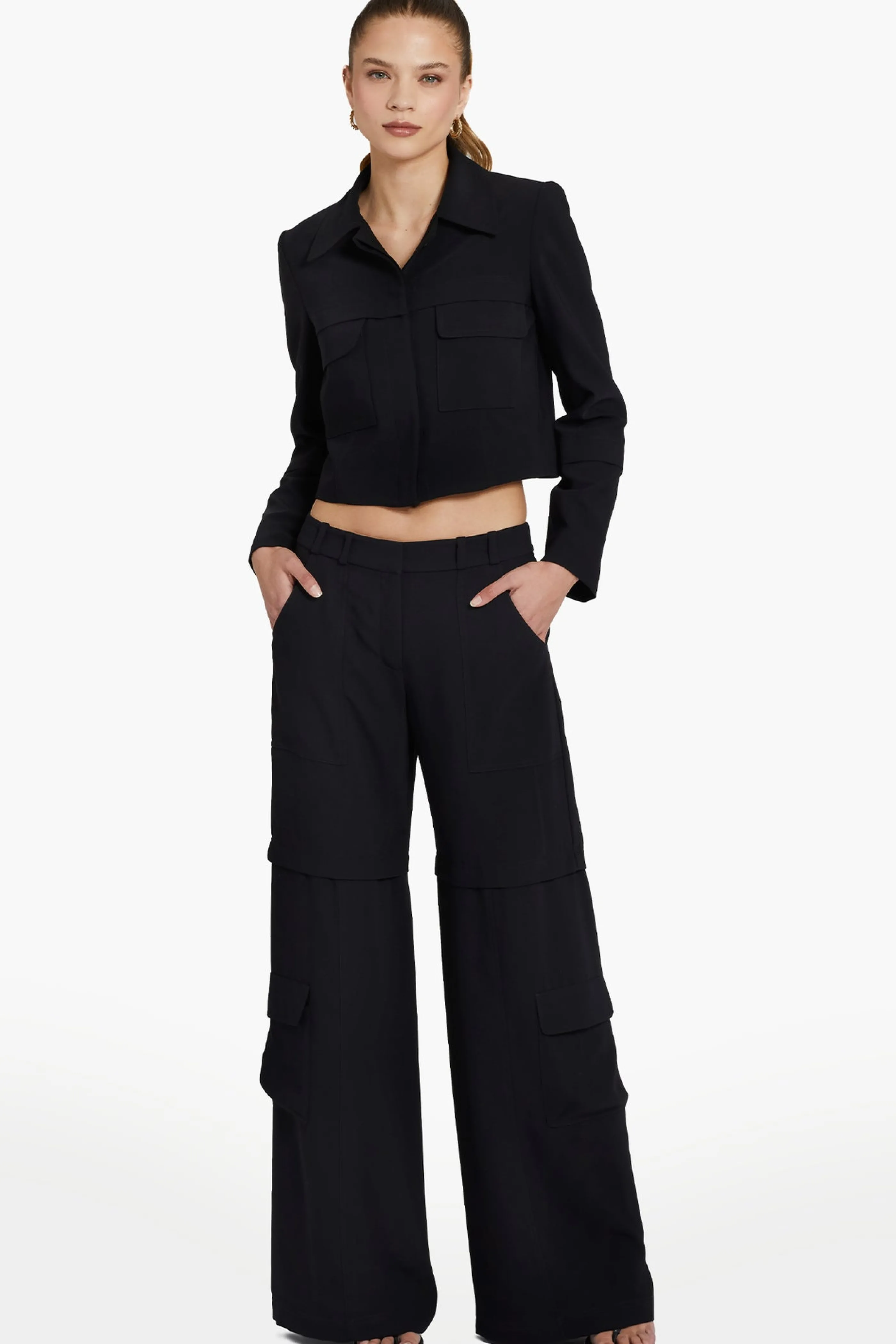 Pantalone Elegante Lucas di Amanda Uprichard - Capri Chic per Moda Primavera 2024