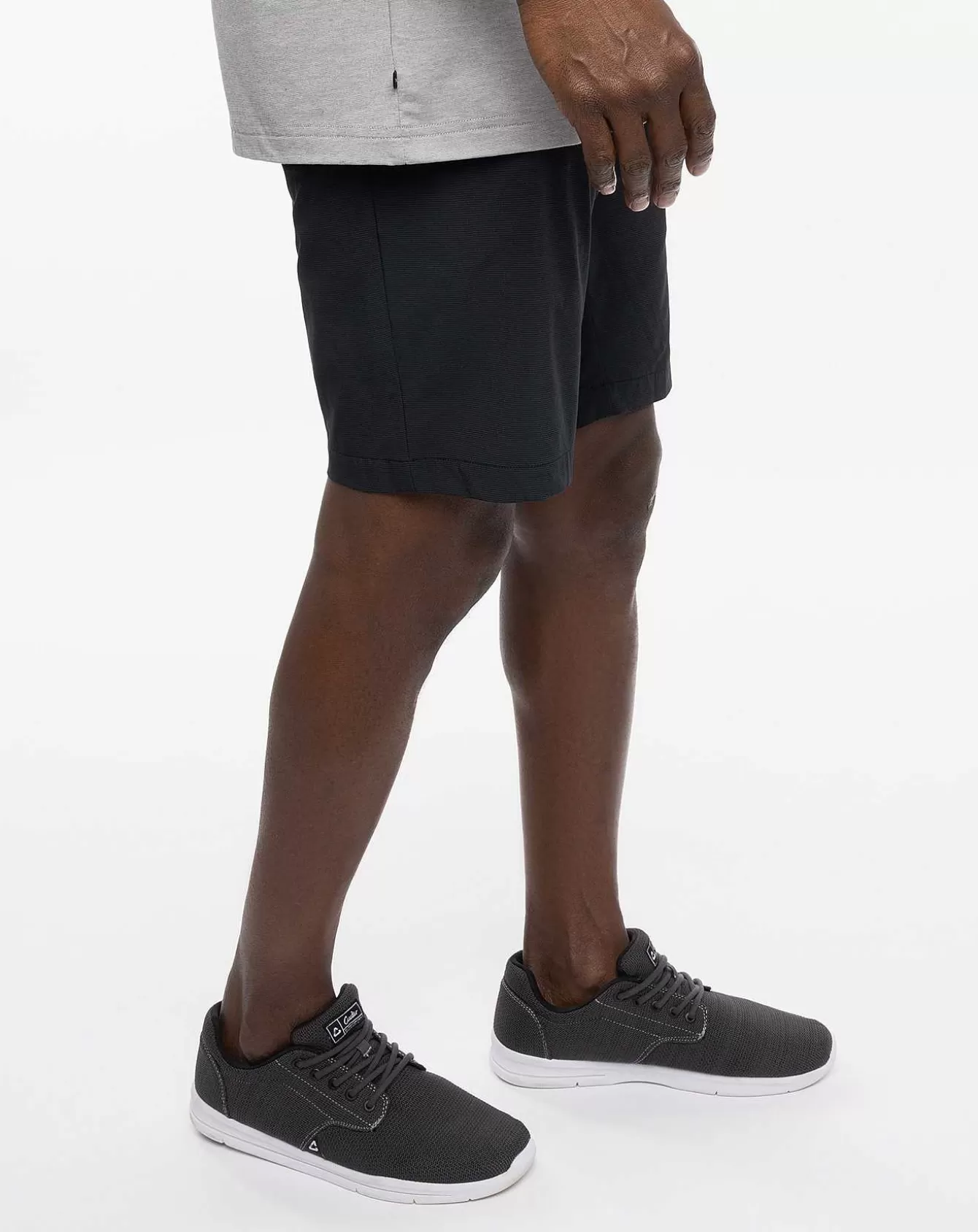 Lucky Hand Shorts 9 Pollici - Offerta Speciale Stagione con Design Ergonomico e Stile Casual

(：、，，。，