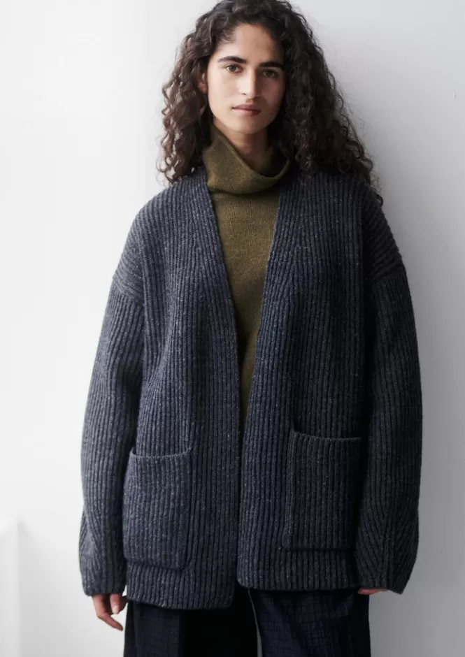 Cardigan Femminile in Lana Pregiata con Motivo a Coste - Maglia Morbida per Stagioni Fredde