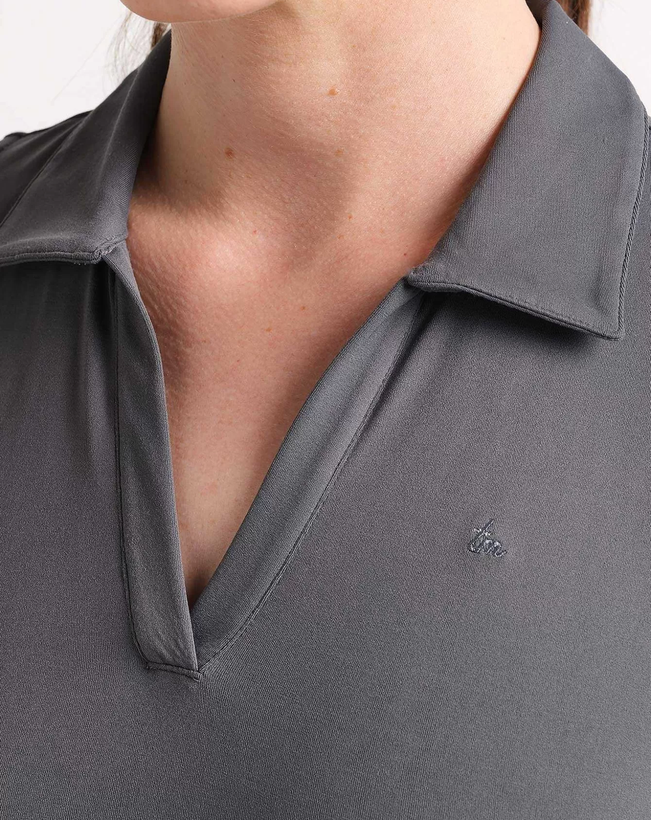 Saldi Estivi - Polo Corto con Design Moderno e Stile Casual Cambio Scena
