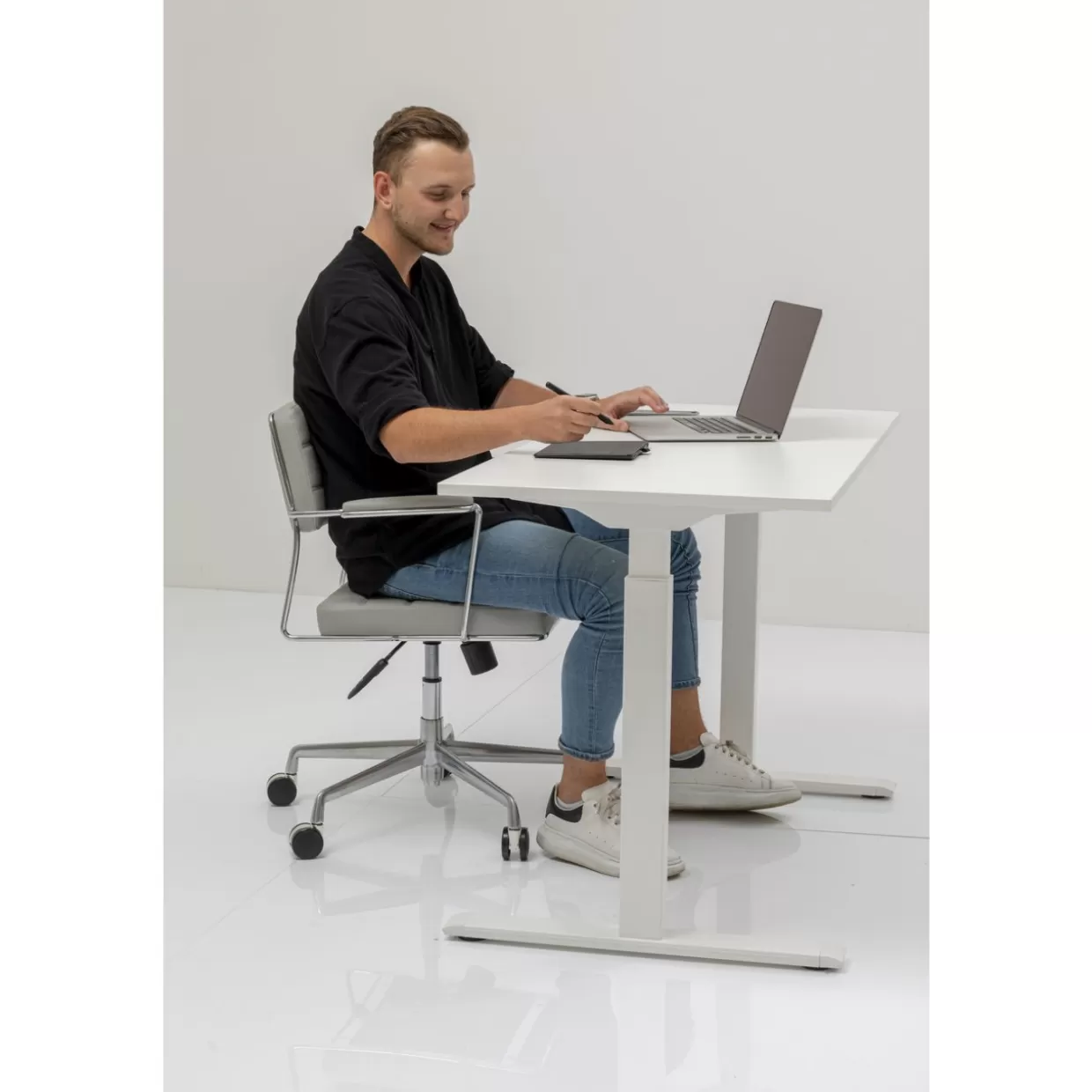 KARE Design - Scrivania Moderna per Ufficio 