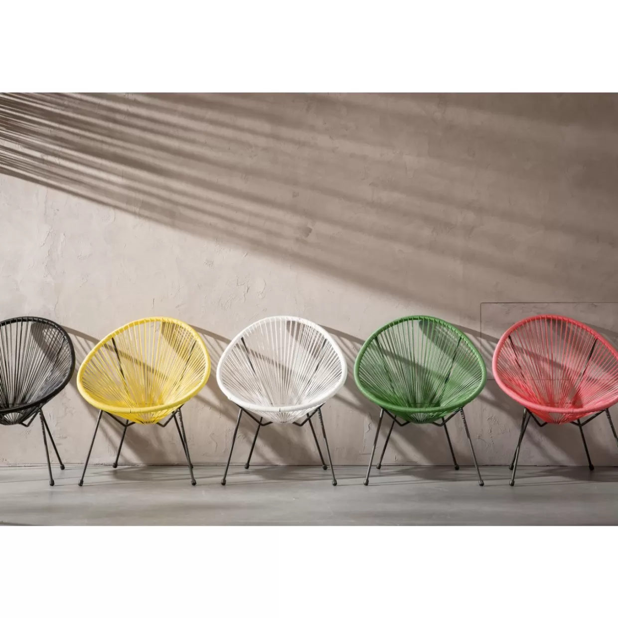 KARE Poltrona Acapulco per Esterni - Design Iconico in Nero Assoluto con Struttura Resistente alle Intemperie