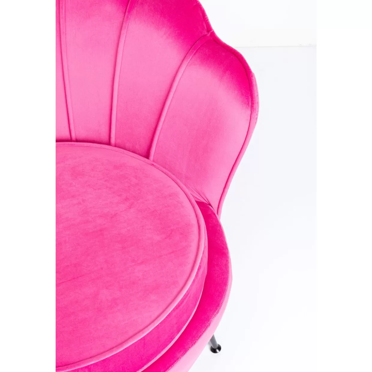 Poltrona Ninfea Moderna - Design Accattivante in Nero con Rifiniture Rosa | Arredamento Contemporaneo KARE Design