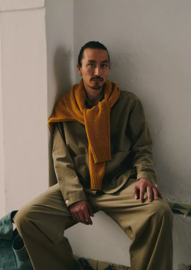 Pantalone Relax in Velbio Organico - Comodi per Casa e Tempo Libero 
Morbido tessuto a coste con inserti casual 
Perfetti per look casalinghi chic 
Abbinamento ideale con la tua collezione homewear