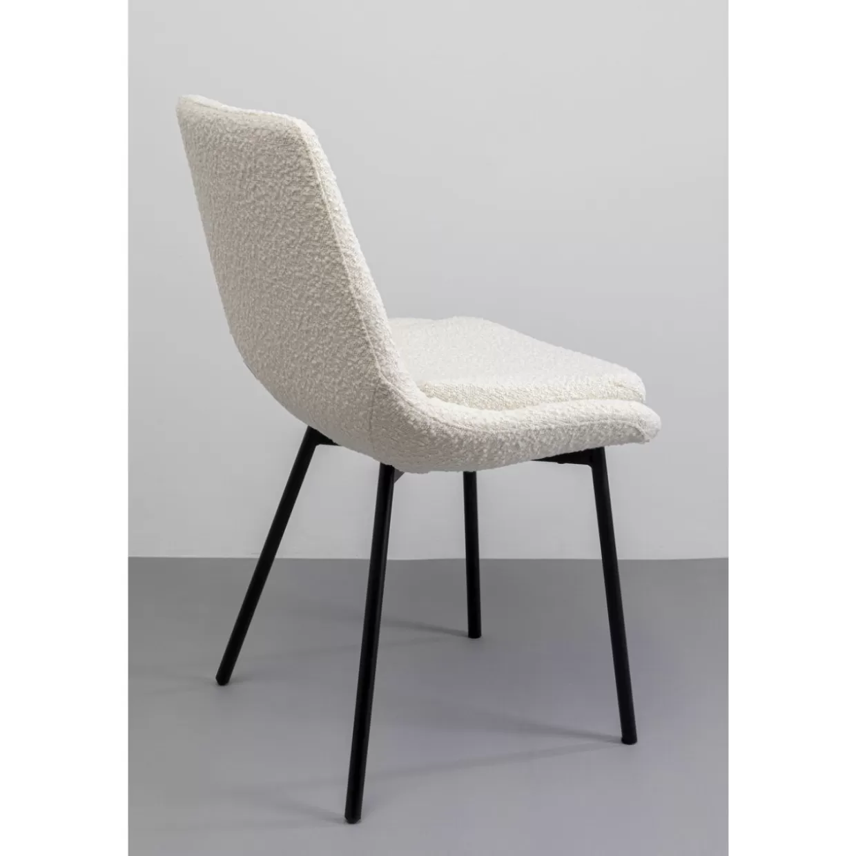 Sedia West Side Bouclé Crema - Design Iconico KARE per Arredi Contemporanei