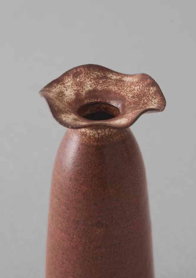 Vaso Decorativo SZ con Collo a Volant - Ceramica Artistica per Ambienti Ricercati | Complemento d'Arredo Collezionabile