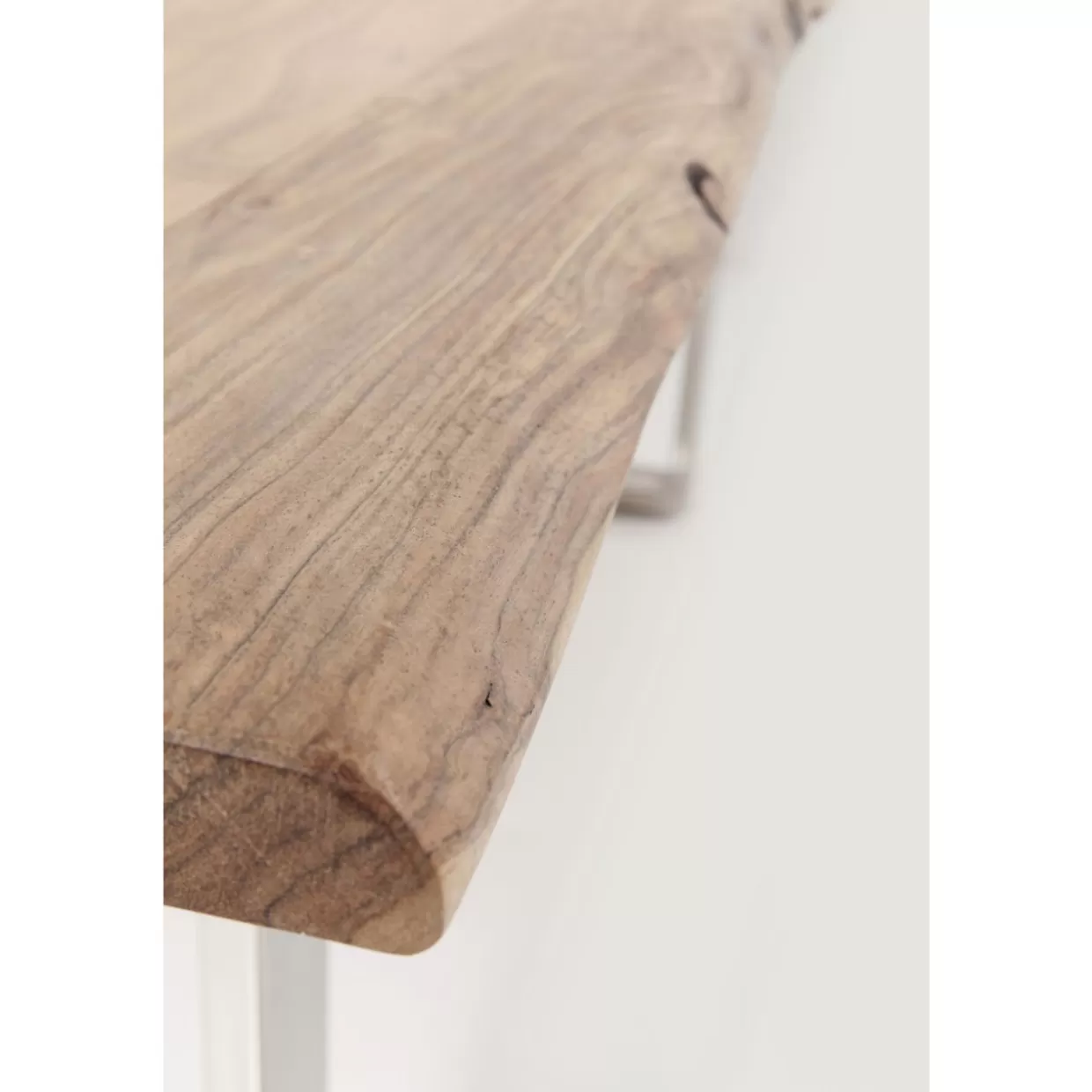 Tavolo Harmony in finitura argento 160x80 cm - Design elegante e moderno by KARE

(Alternativa più colloquiale: 
Tavolo design Harmony argento 160x80 - Linee armoniose per la tua casa KARE)

(Alternativa con focus dimensionale: 
Tavolo da pranzo Harmony 160x80 cm - Rifiniture argentate e struttura contemporanea KARE Design)