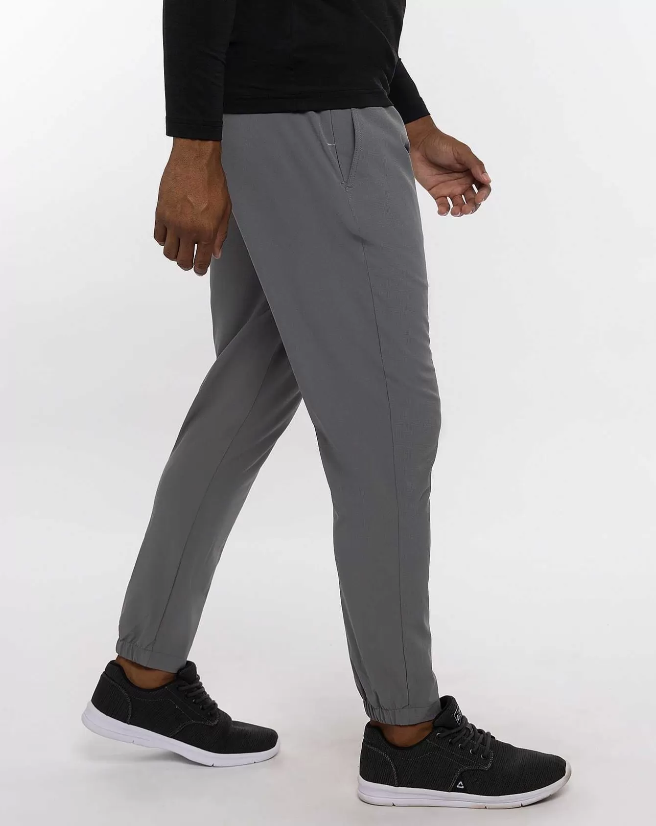 Pantaloni Ultra Leggeri per Viaggi Attivi - Modello Evoluto con Massima Mobilità 

(：Pantaloni Tech da Escursionismo - Versione 2.0 con Tessuto Antivento e Taschi Strategici)