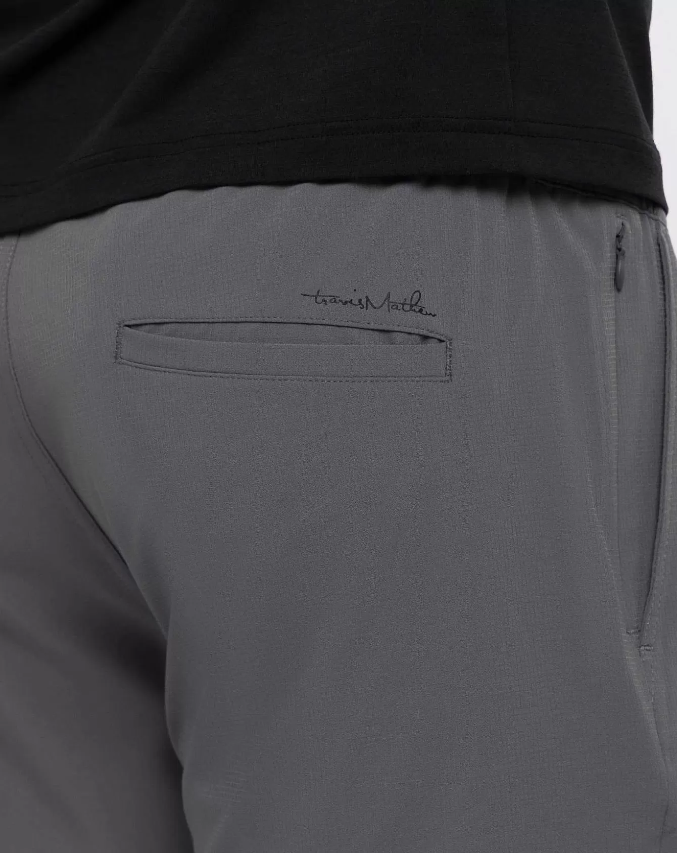 Pantaloni Ultra Leggeri per Viaggi Attivi - Modello Evoluto con Massima Mobilità 

(：Pantaloni Tech da Escursionismo - Versione 2.0 con Tessuto Antivento e Taschi Strategici)