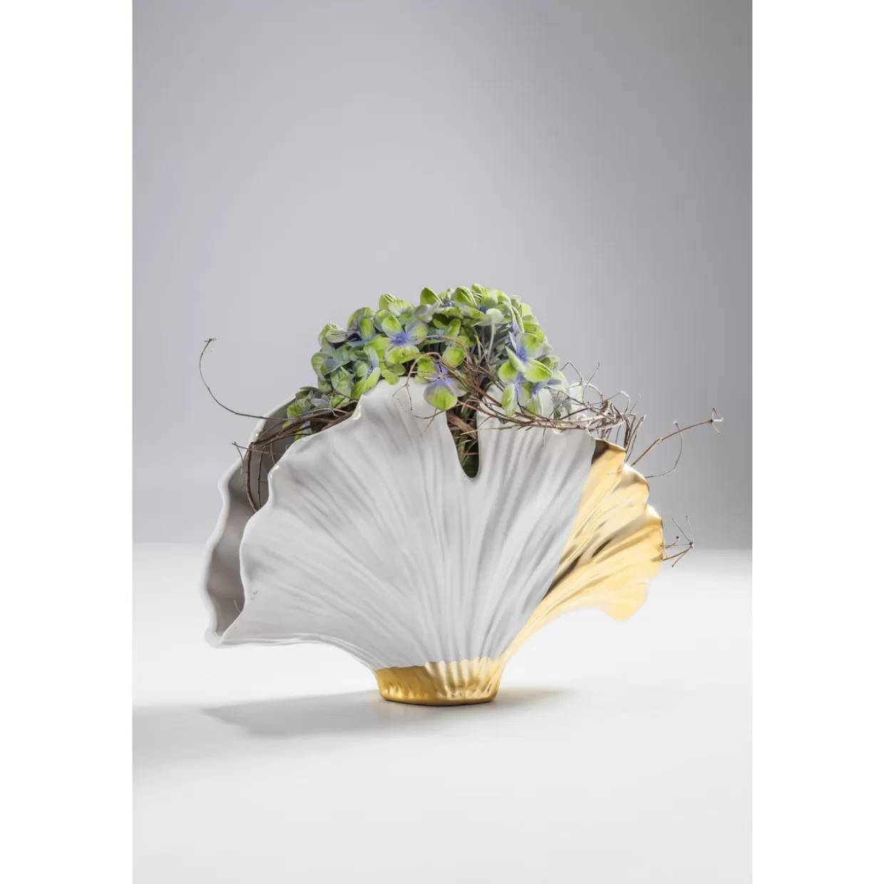 Vaso decorativo KARE Ginkgo Elegance - Elemento raffinato per arredamento moderno, ispirato alle foglie di ginkgo biloba (alt. 45 cm)