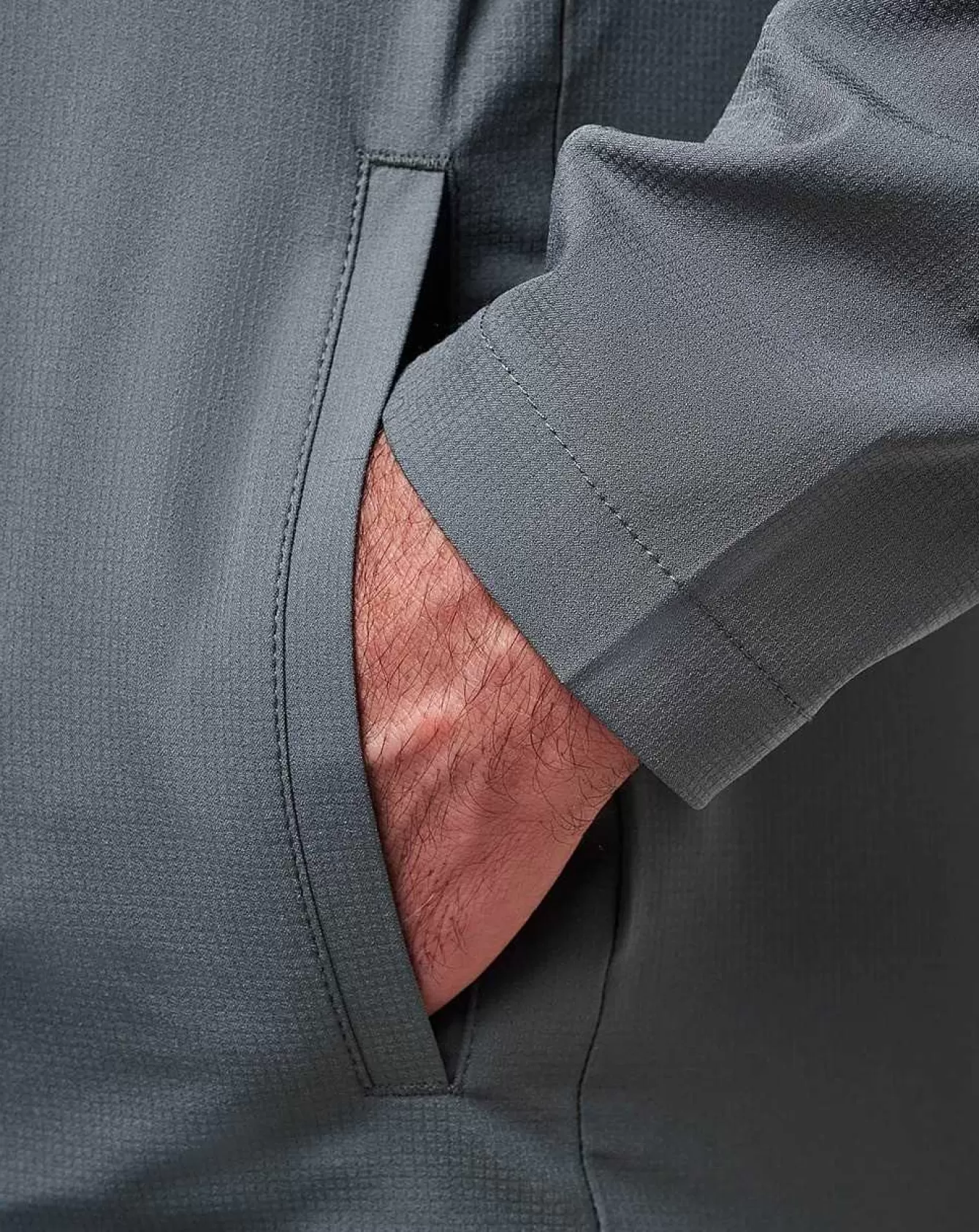 Felpe con Zip Wanderlust: Comodi ed Eleganti per Viaggiare in Stile  
Scopri la Collezione di Felpe Quarter-Zip Imperdibili!